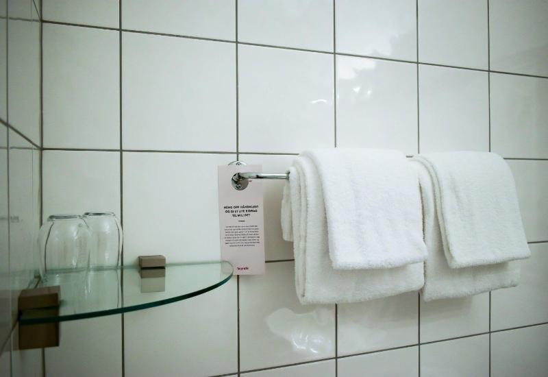 Standard Twin Room image 3