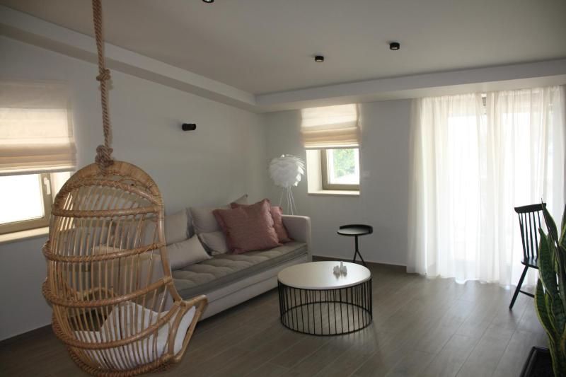Deluxe Suite with Sea View image 2