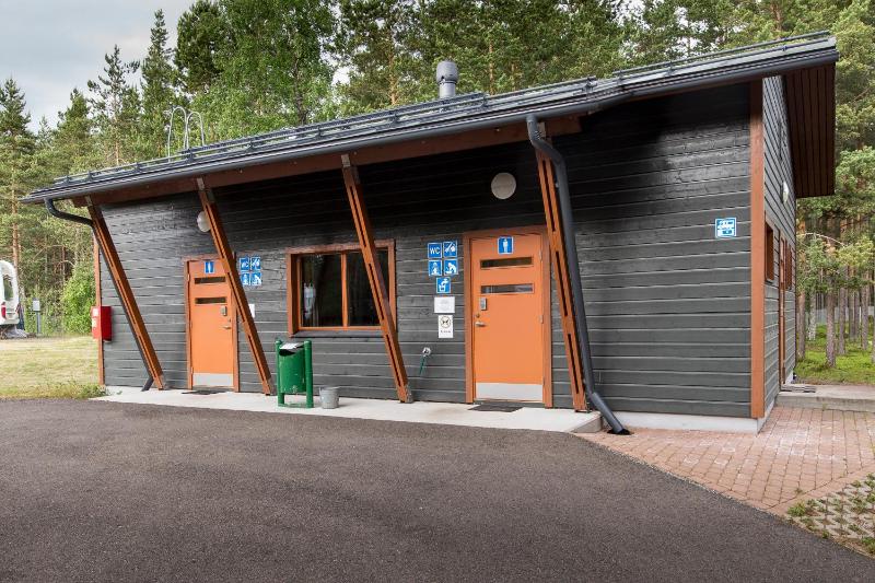 Glamping cottage for 4 person, shared toilet image 4