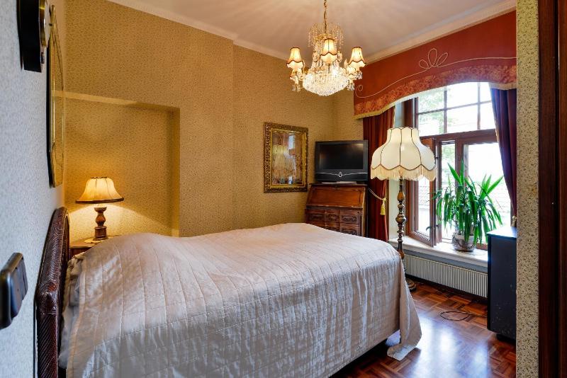 Single Room image 4
