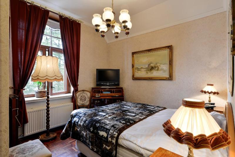 Single Room image 2