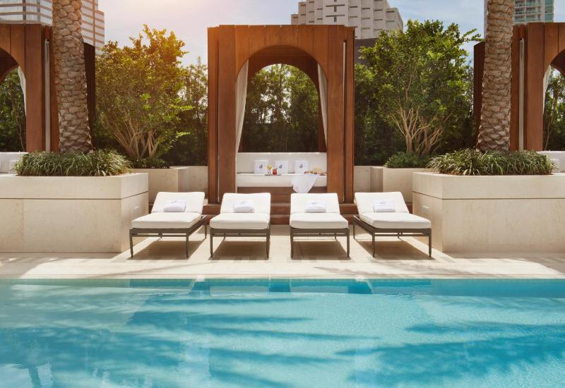 SLS LUX Brickell - image 14