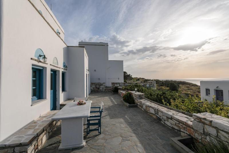 Three-Bedroom Villa with Sea View image 3