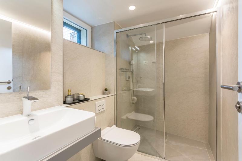 Miara Luxury Rooms - image 13