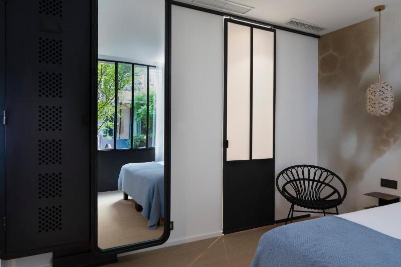 Superior Double Room image 2