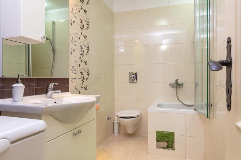 Villa Mama - Traditional Apartments in Omis free parking - image 47