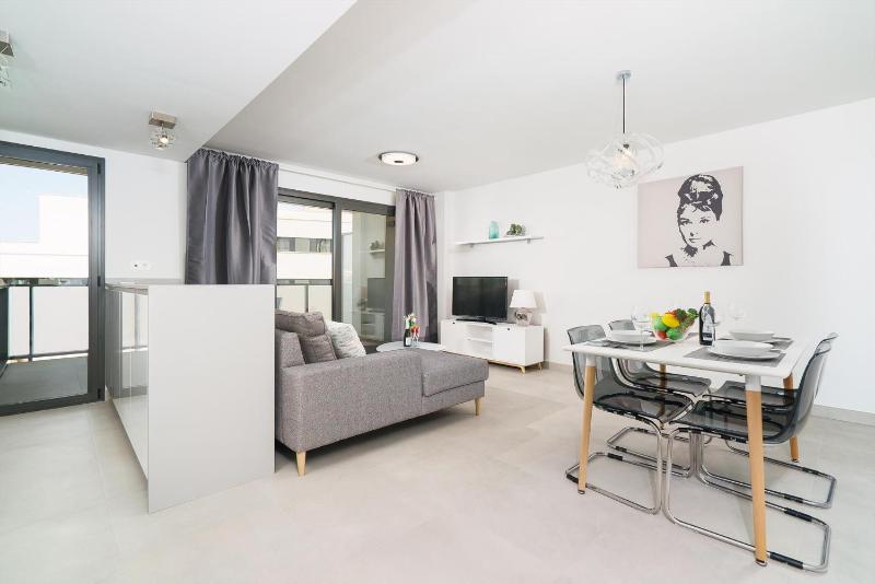 Apartment image 3