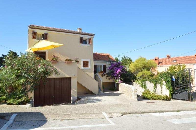 House Orhideja - image 18