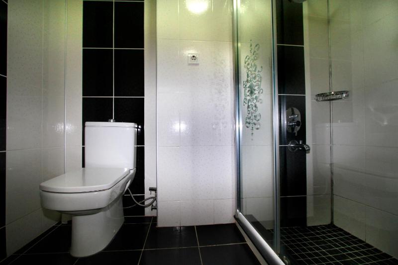 Family Connecting Rooms image 2