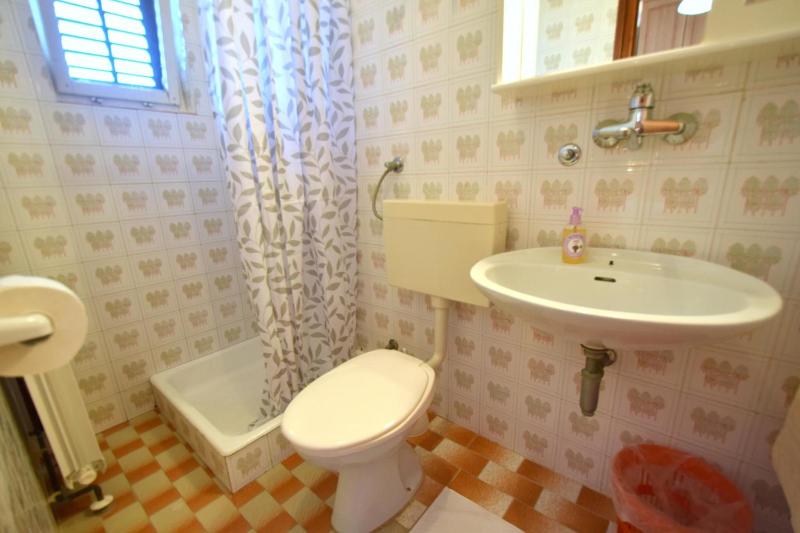 Twin/Double Room image 2