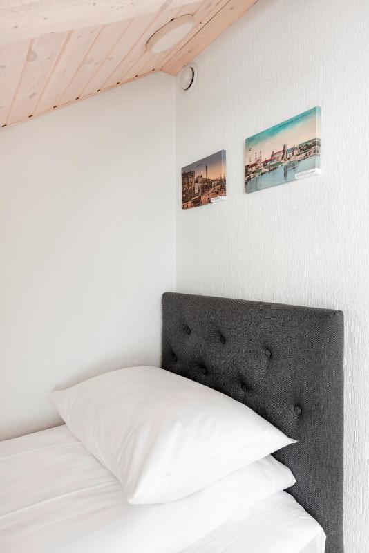 Piano Apartments - image 9
