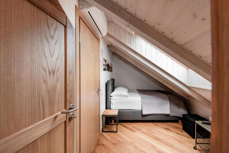 Piano Apartments - image 32