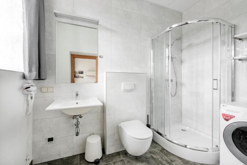 Piano Apartments - image 22