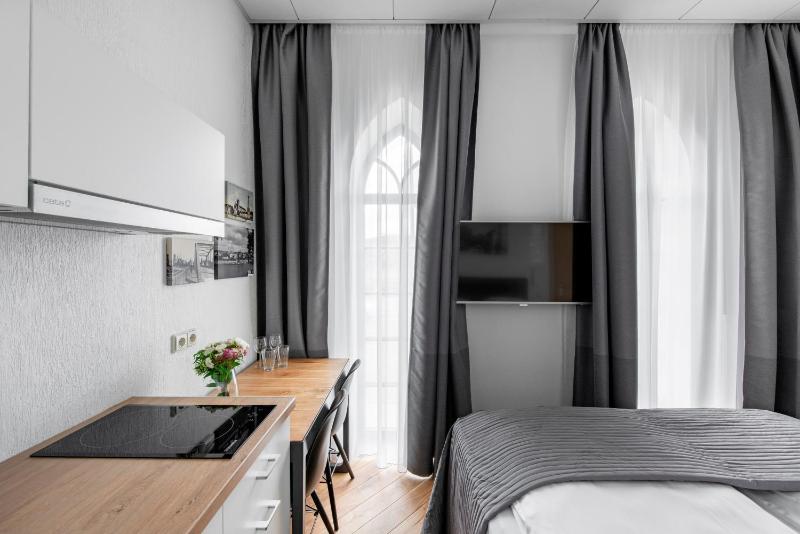 Piano Apartments - image 33