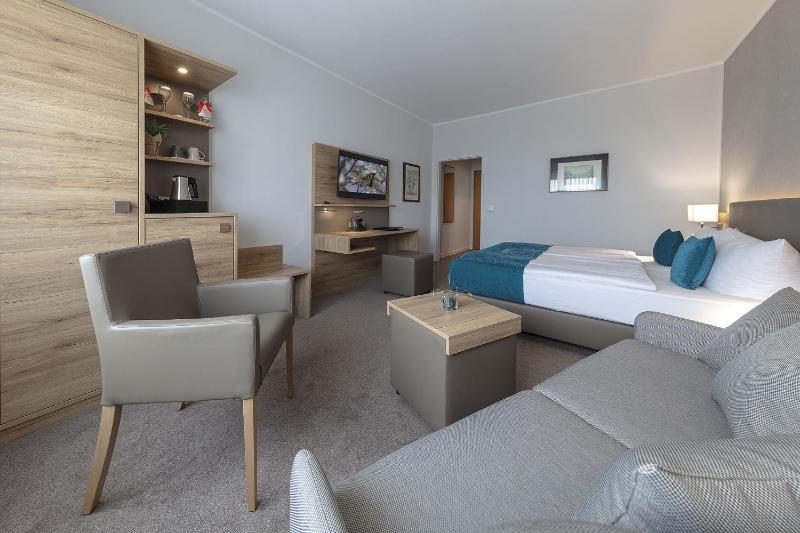 Superior Double Room image 2