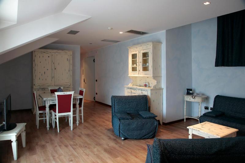 Suite image 2
