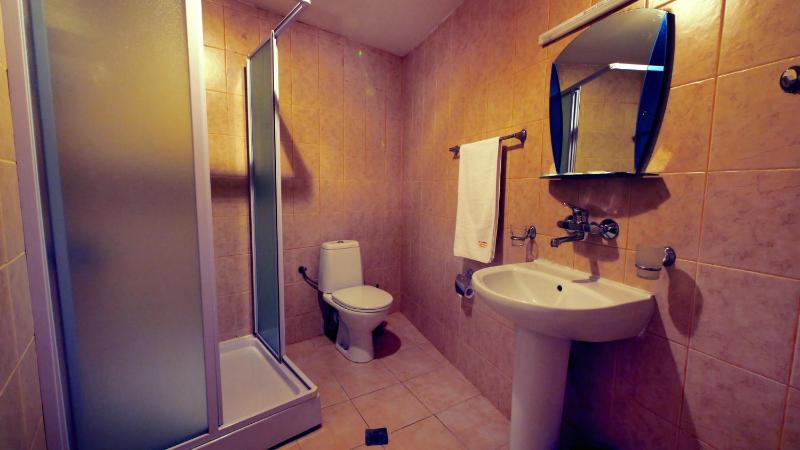 Triple Room image 2