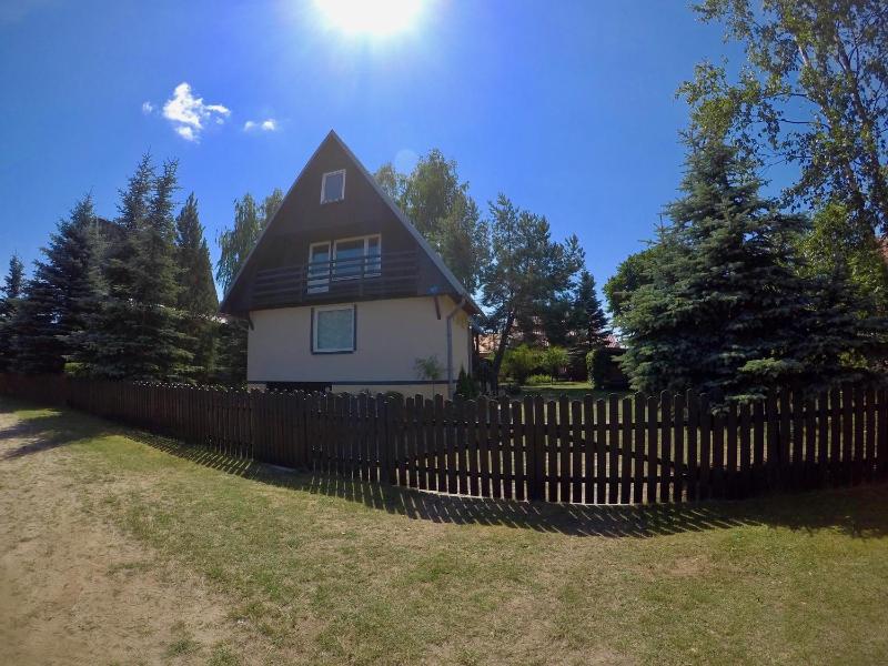 Three-Bedroom House image 1