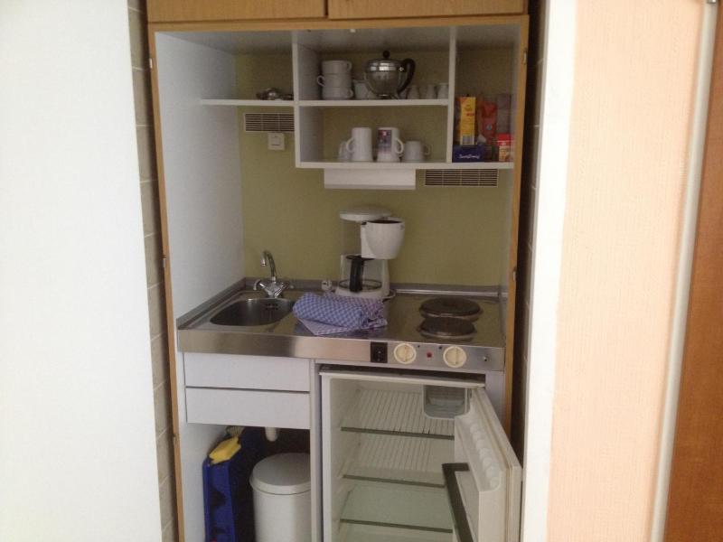 One-Bedroom Apartment with Terrace image 3