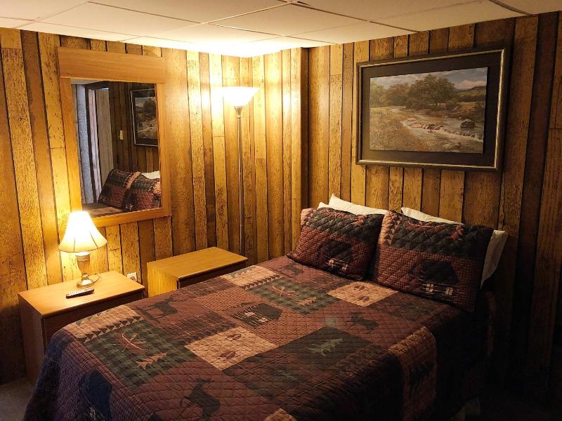 Queen Suite image 4