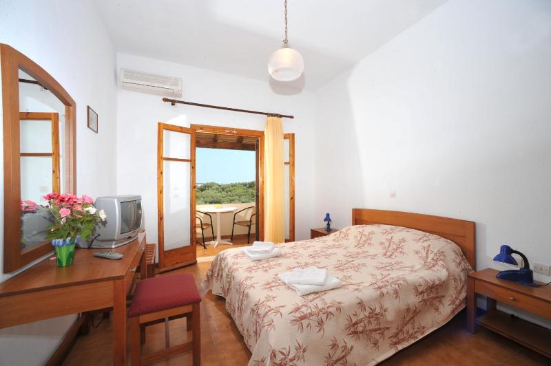Two-Bedroom Apartment with Sea View image 4