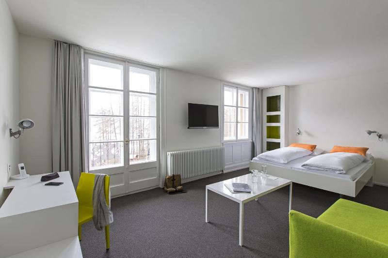 Superior Double Room image 4