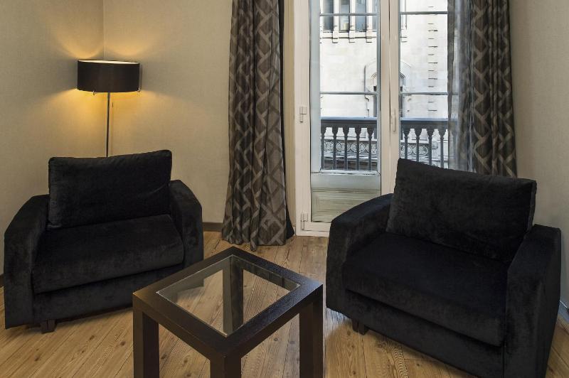 Superior Double or Twin Room image 4