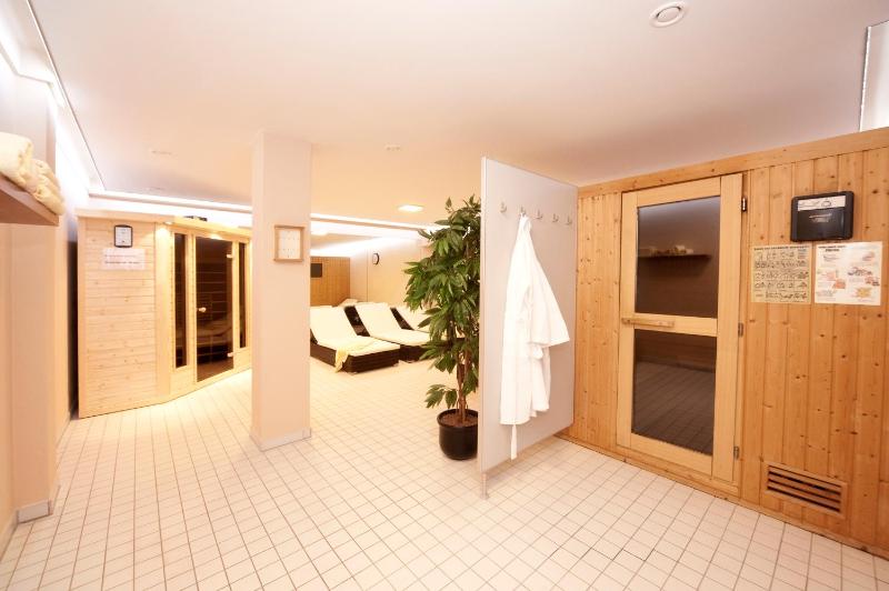Advantage Appartements Hotel - image 8