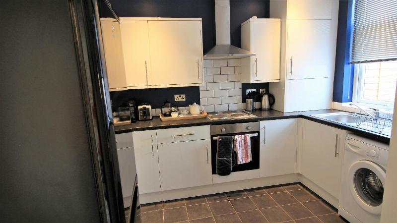 Three-Bedroom Townhouse image 4