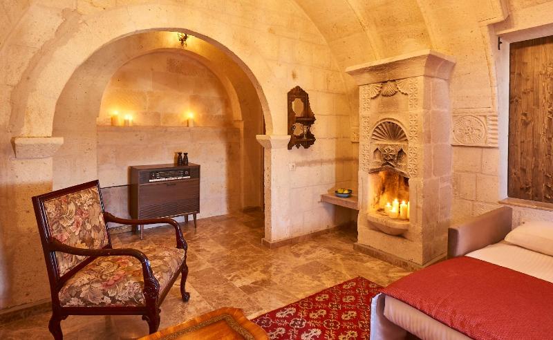 One Bedroom Stone Suite image 3