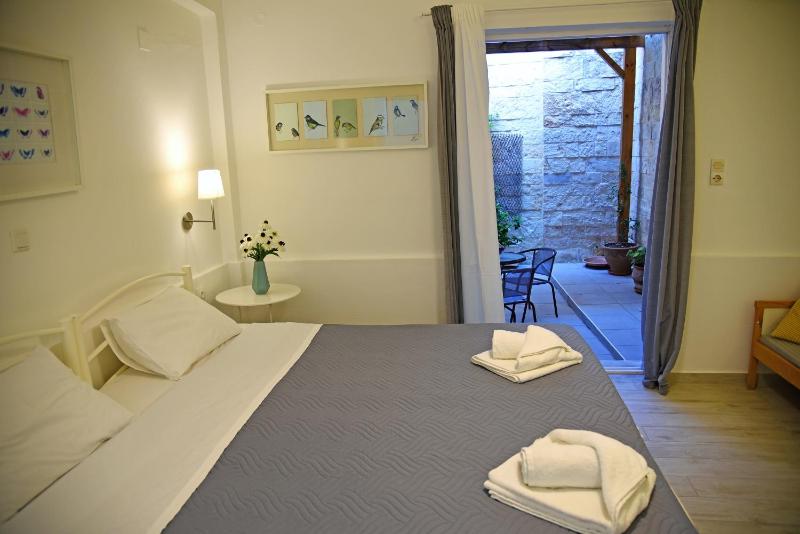 Castello Apartments - image 15