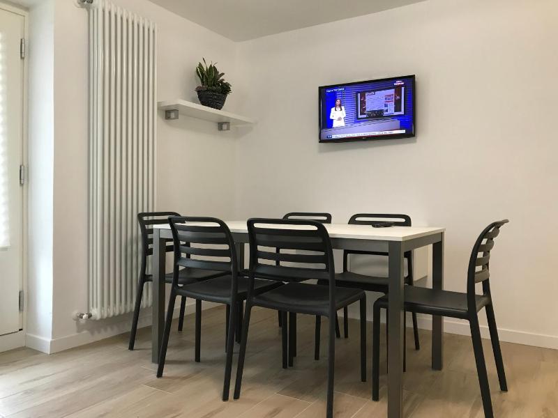Apartment image 4