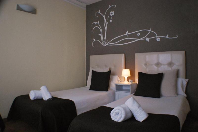 Petit Hotel - image 11
