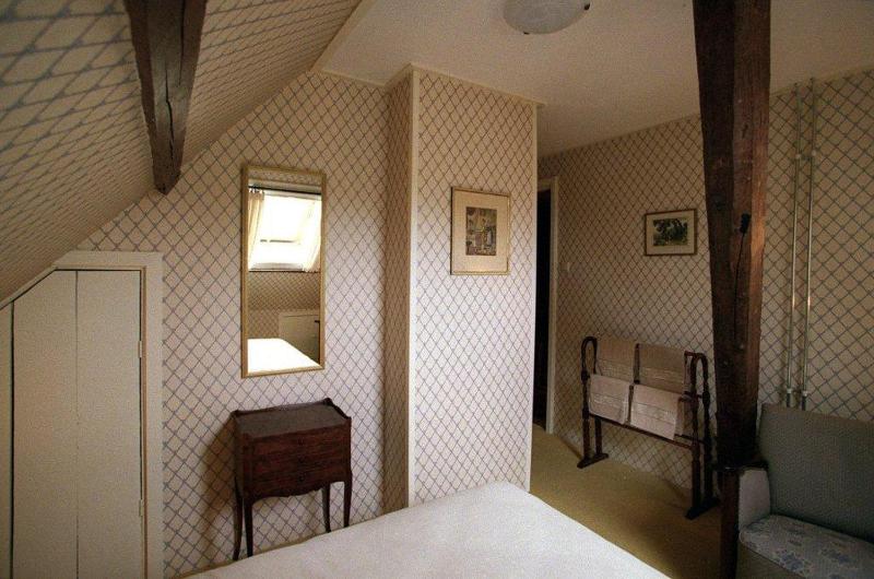 Twin Room image 2