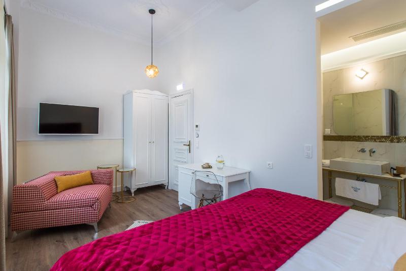 Executive Room image 3