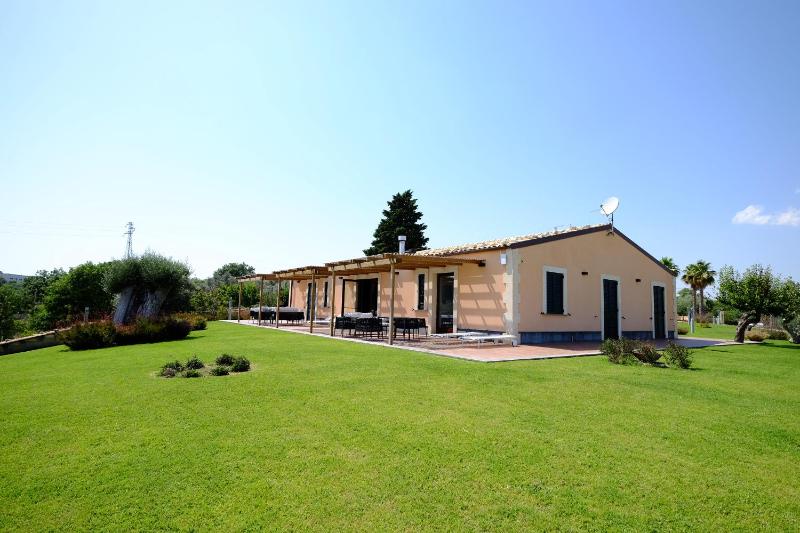 Double or Twin Room with Terrace image 2