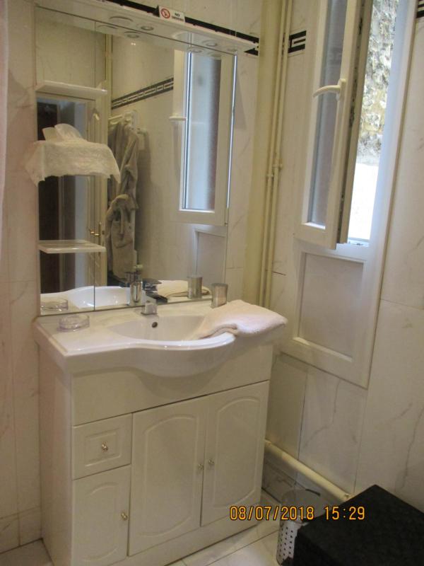 One-Bedroom Apartment (4 Adults) image 2