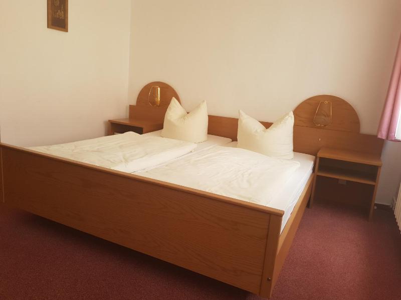 Double Room with Private Bathroom image 4