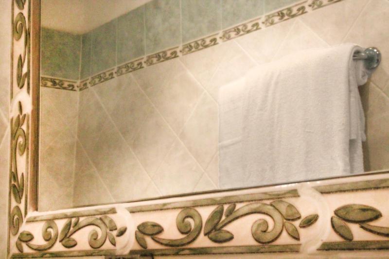 Quadruple Room image 4