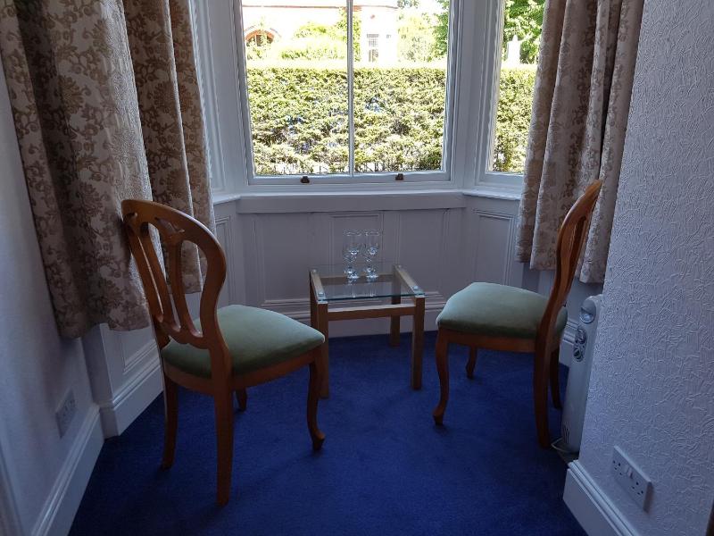 Deluxe Double Room with Shower image 3