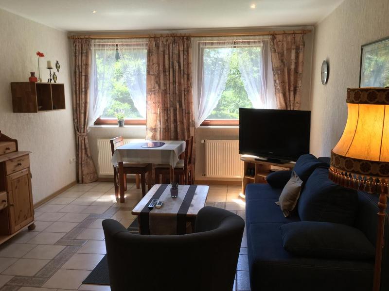 One-Bedroom Apartment image 2