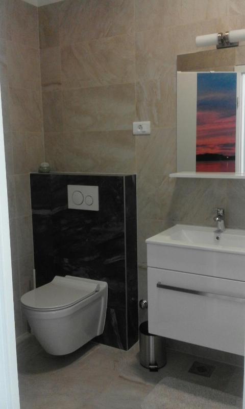 Jurman Apartment - image 12