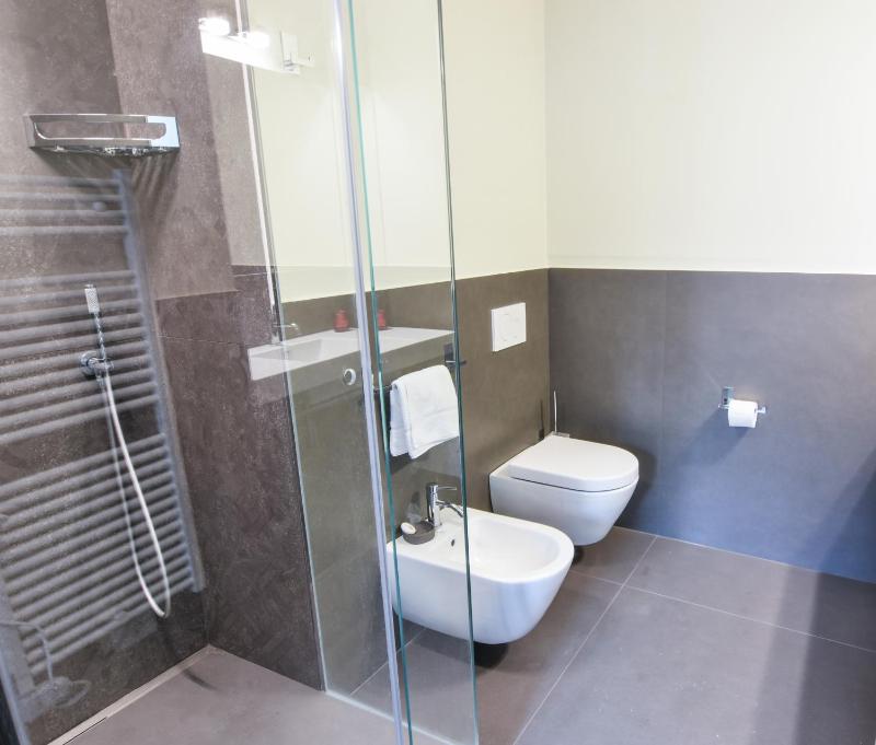 3 Amici Suites - image 15
