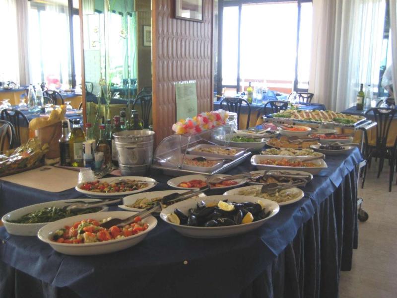 Hotel Suprem sul Mare - image 36