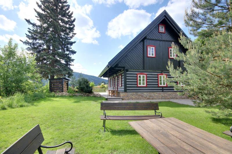 Chalet image 2