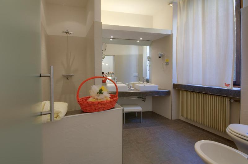 Apartment with Terrace image 2