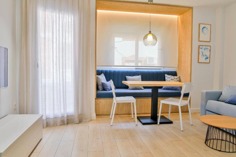 One-Bedroom Apartment image 3