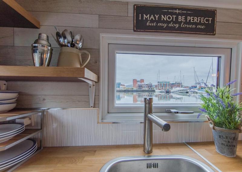 Two-Bedroom Suite image 2