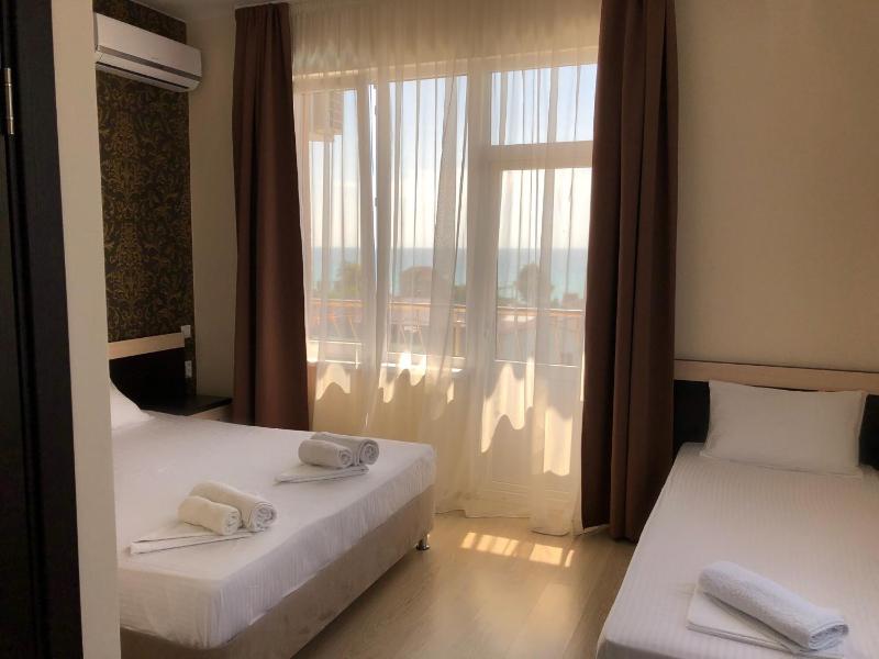 Suite with Sea View image 1
