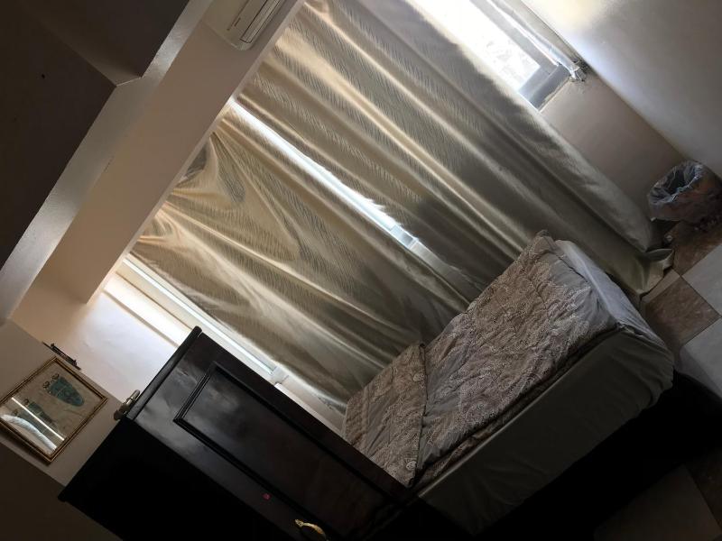 Double Room with Shared Bathroom image 4